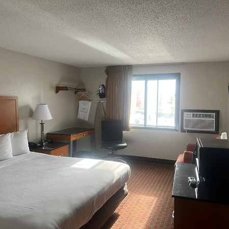 Days Inn By Wyndham Fort Dodge Exteriör bild