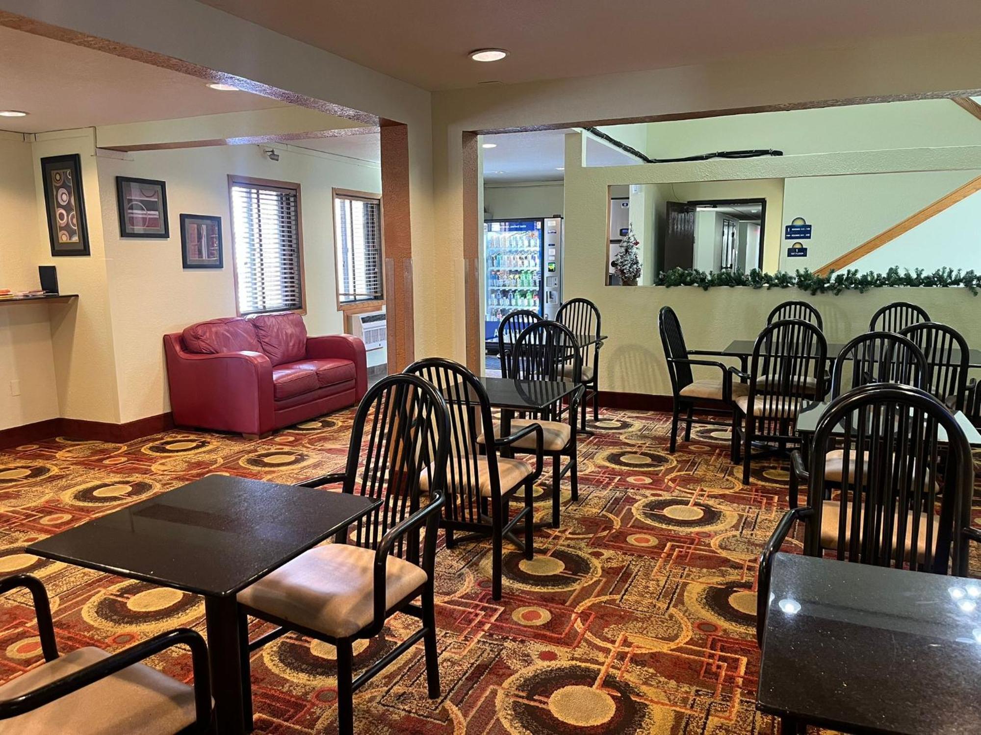 Days Inn By Wyndham Fort Dodge Exteriör bild
